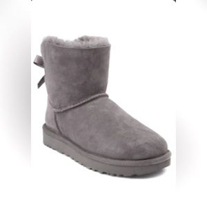 Ugg Tasman mini boots with cute bow
